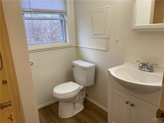 Building Photo - 660 County Rte 1