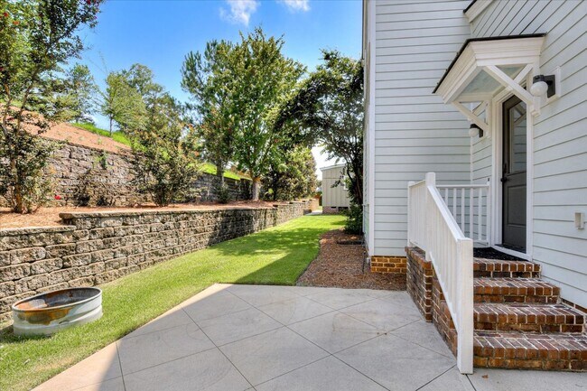 Building Photo - 106 Hornsby Ln
