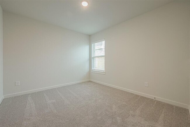 Building Photo - 7538 Coral Ter Dr