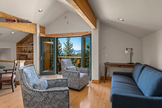 Building Photo - Eagles nest