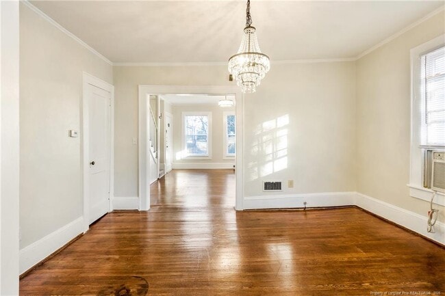 Building Photo - 115 Woodside Ave