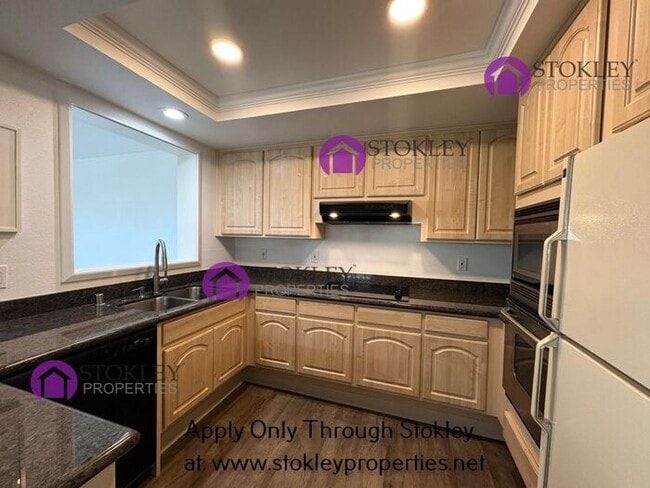 Building Photo - 1317 Canyonwood Ct