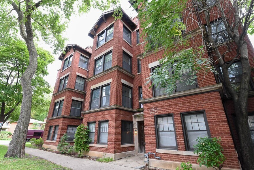 Primary Photo - 943 Judson Ave