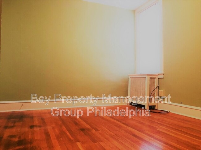 Building Photo - 618 Gerhard St