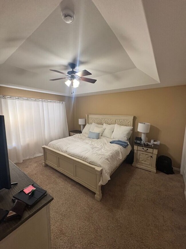 Building Photo - Duplex for Rent in Washington IL - 2 bedrooms/2baths