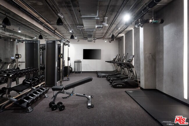 Building Photo - 7617 Santa Monica Blvd