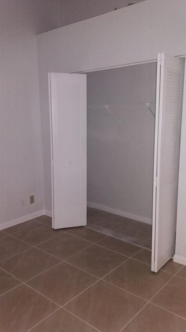 Building Photo - 741 Lyons Rd