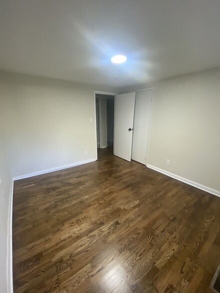 Building Photo - 6009 Wade Ln