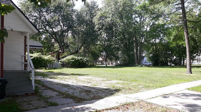 Building Photo - 927 Willow St