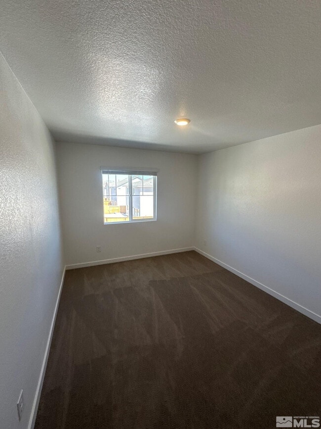 Building Photo - 420 Summer Triangle Dr