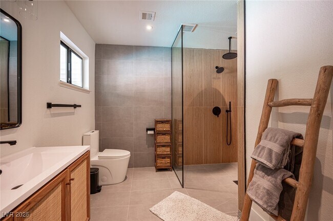 Building Photo - 6146 Peppermill Dr