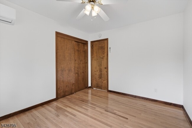 Building Photo - 97 Sipp Ave