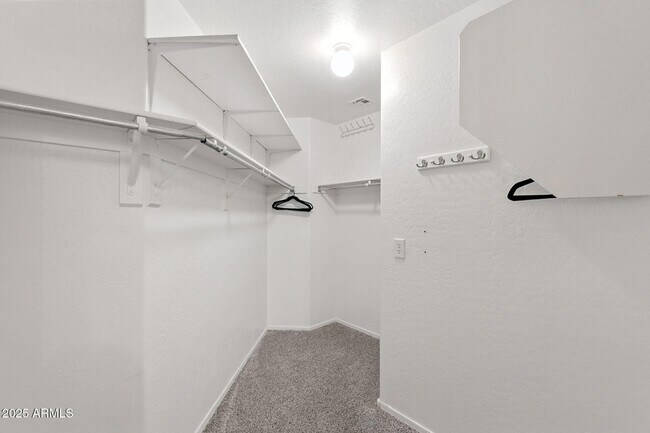 Building Photo - 15927 N 171st Dr