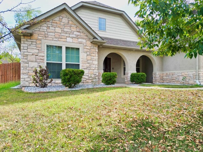 Building Photo - Marvelous 3 Bedroom House In Mill Creek Manor!