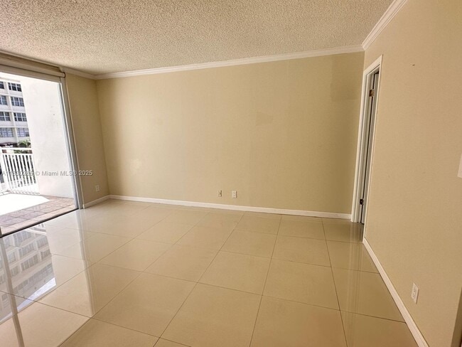 Building Photo - 1801 S Ocean Dr