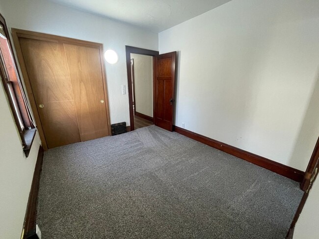 Building Photo - Click the “Apply Now” button or email wapmrentals@gmail.com for a prompt response.