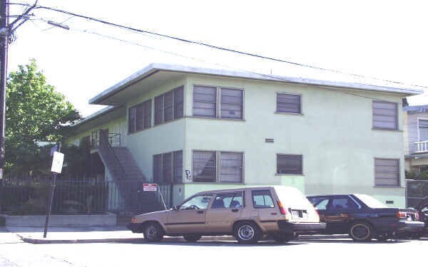 Building Photo - 436 W 4th St