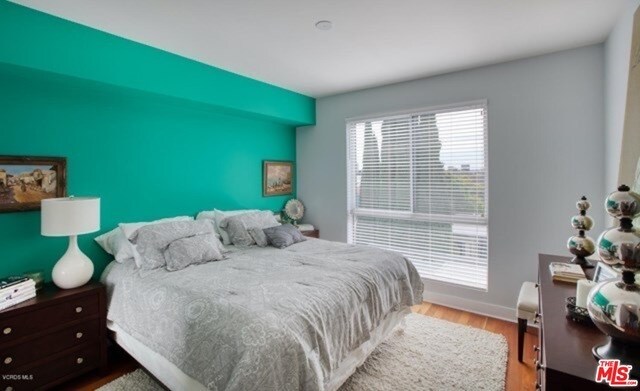 Building Photo - 817 N Alfred St