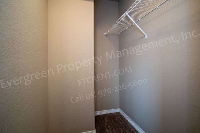 Building Photo - 1826 Ruddlesway Dr