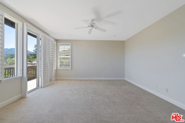 Building Photo - 674 Via de Tierra