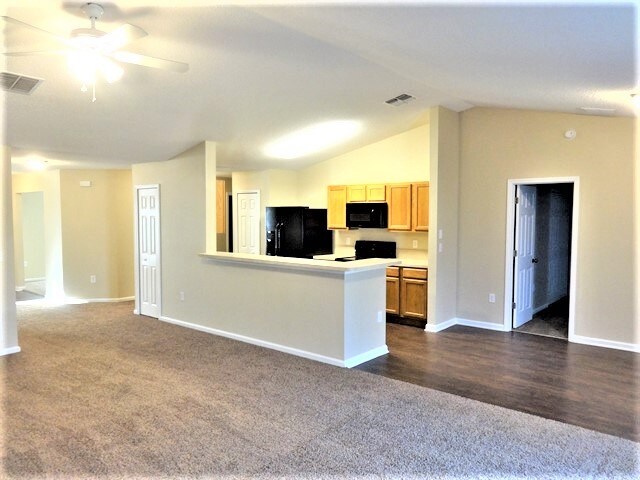 Building Photo - 2842 Taylor Hill Dr