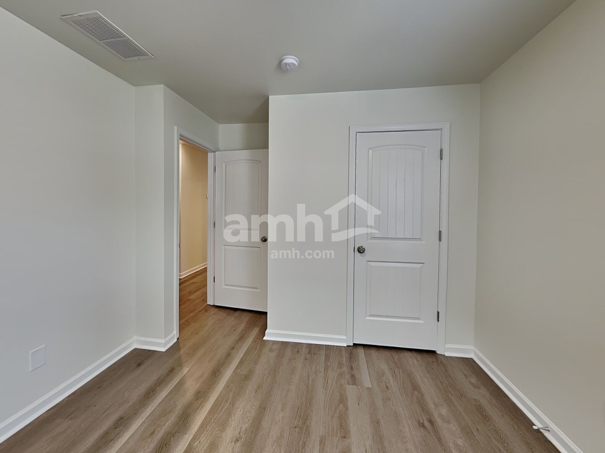 Building Photo - 231 Bandelier Cir