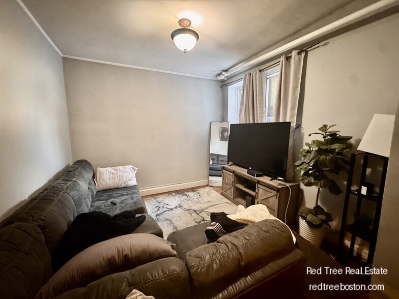 Building Photo - 1662 Commonwealth Ave