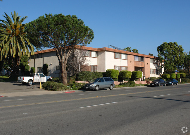 Del Prado Apartments - 3878 Beyer Blvd San Ysidro CA 92173 | Apartment ...