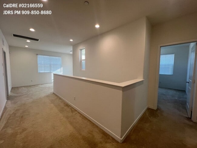 Building Photo - Price Lowered! Chino 4 Bedroom Condo