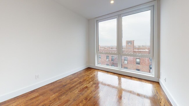 Building Photo - 13828 Queens Blvd