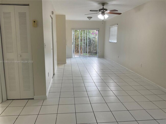 Building Photo - 3 bedroom in North Miami Beach FL 33181