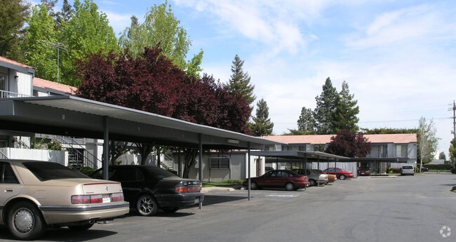 Building Photo - Southcrest Apartments