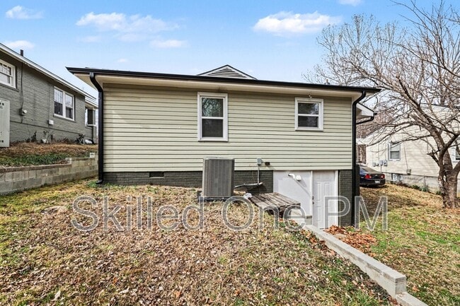 Building Photo - 1442 N Hamilton St