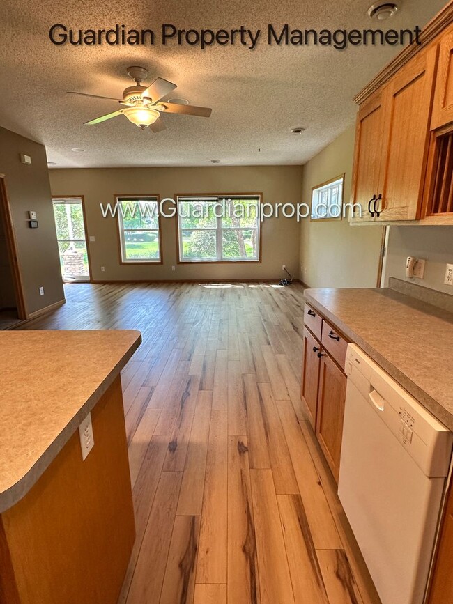 Building Photo - Brooklyn Park Single Family Home, Dishwash...