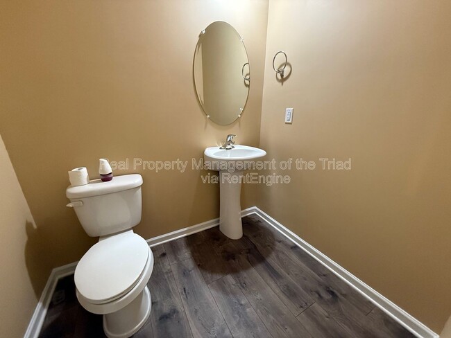 Building Photo - 610 Spaulding St