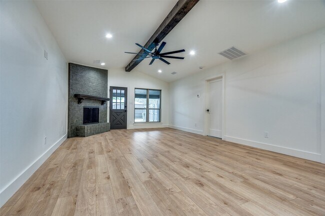 Building Photo - 1215 Mill Valley Dr