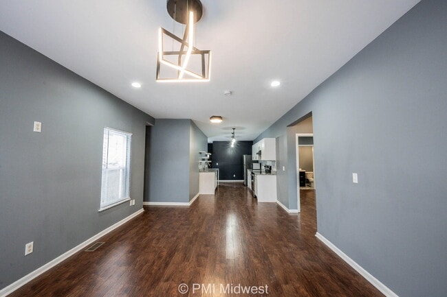 Building Photo - 3159 E Washington St