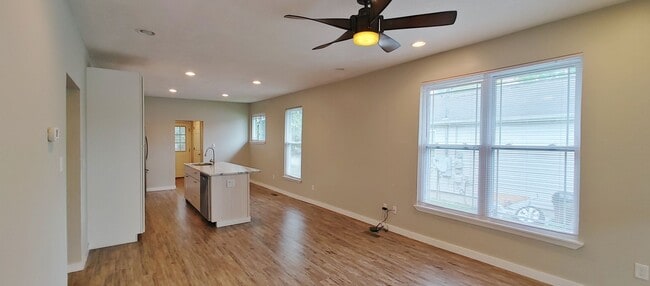 Building Photo - Bungalow in Downtown Chattanooga