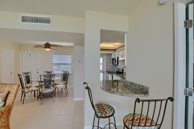 Building Photo - 333 NE 21st Ave