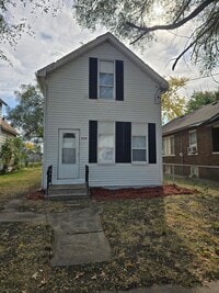 Building Photo - 2104 W Garden St
