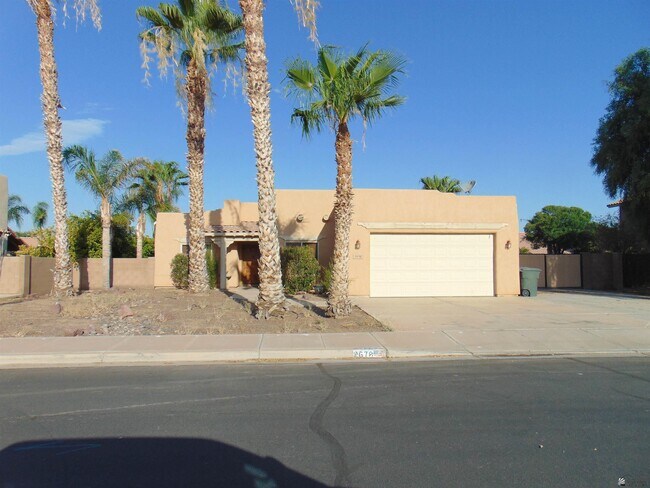 Primary Photo - 2678 S 4th Ave