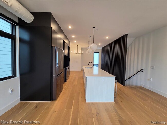 Building Photo - 1640 Bagley St