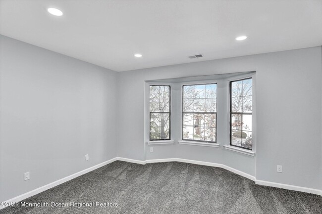 Building Photo - 16 Ayres Ct