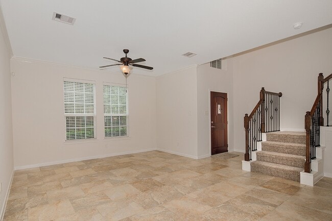 Building Photo - 7 Bettina Ln