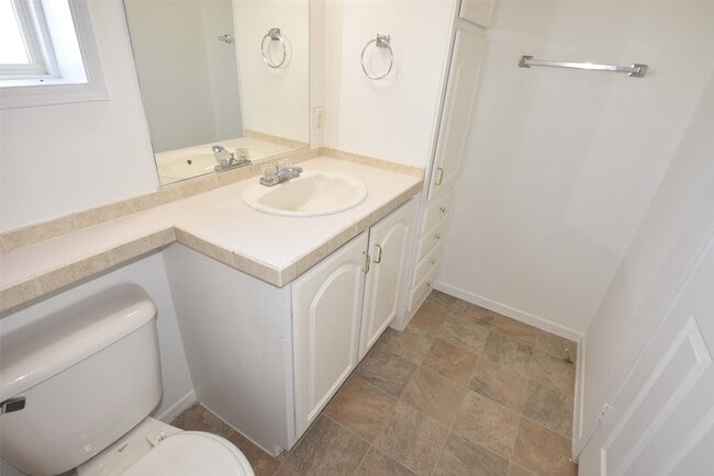 Building Photo - 10010 Sugarvine Ln