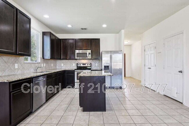 Building Photo - 3628 Lazy Diamond