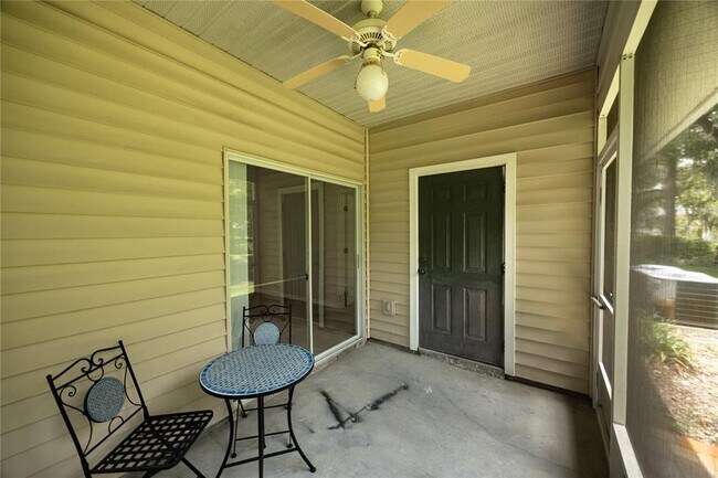Building Photo - 13200 W Newberry Rd