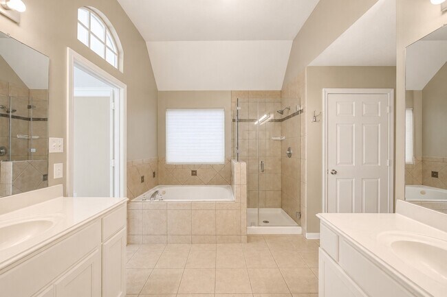 Building Photo - 24210 Schivener House Ln