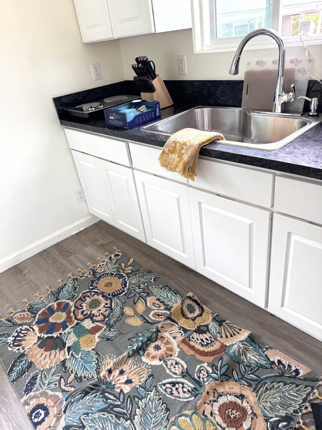 Building Photo - "Fully Furnished 1bd / 1ba in HPP Keaau, HI – Your Perfect Island Retreat!"