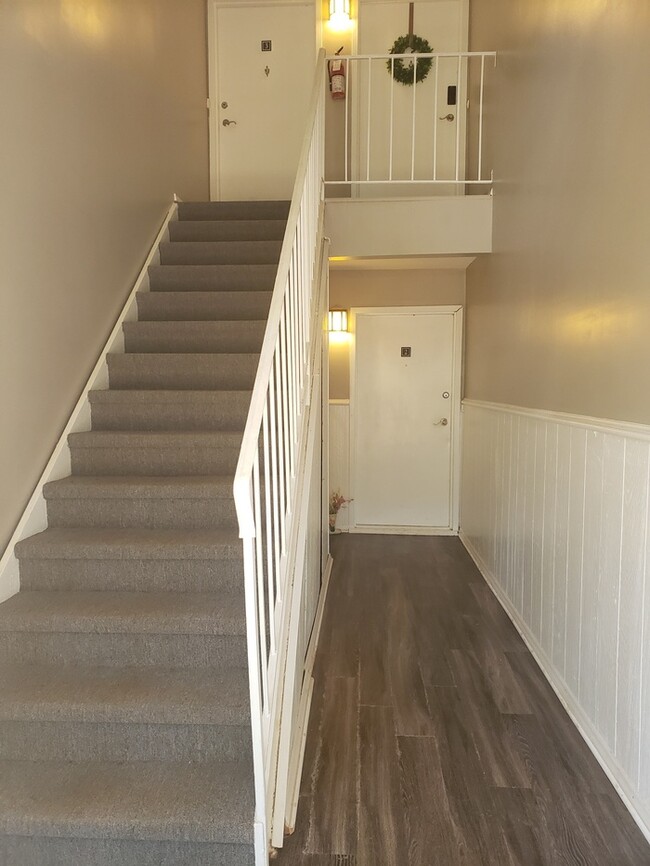 Building Photo - Lake Johnson Mews-3bd on the LAKE TRAIL!
